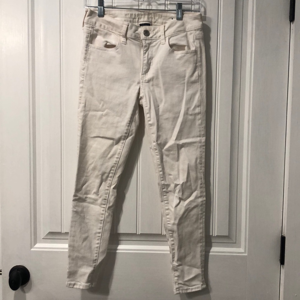 American Eagle White jeans